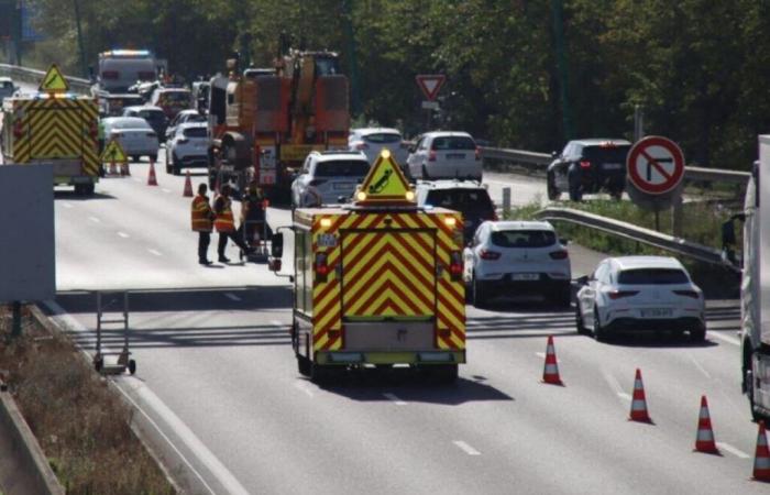 a vehicle on fire then an accident between 5 vehicles causes traffic jams towards Lille