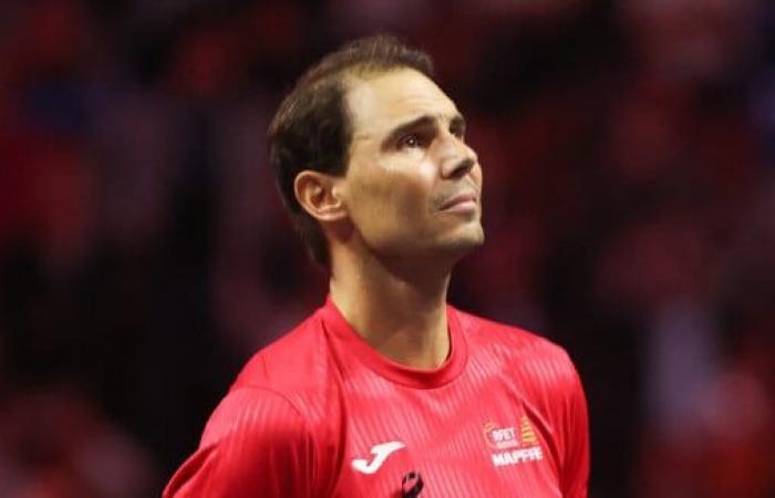 With wet eyes, Rafael Nadal ends his career surrounded by his wife, his son and his loved ones