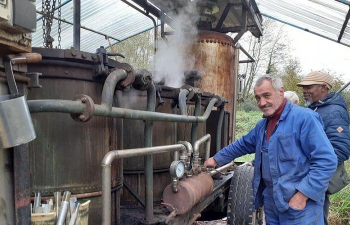 100 candles for the still of Lilian Fréchet, traveling distiller in western Aveyron