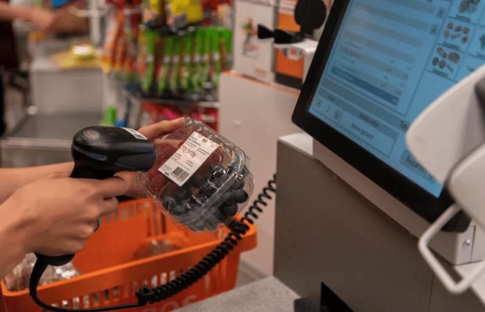 Self-checkouts: does the machine make you dishonest?