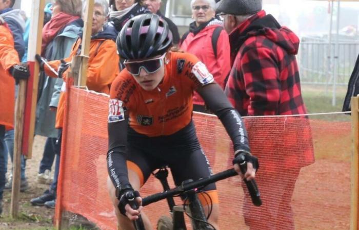 Lucie Elizalde, from Agnos, gem of French cyclo-cross