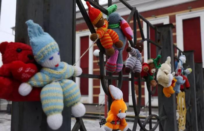 Russia bans adoption from countries that allow gender transition