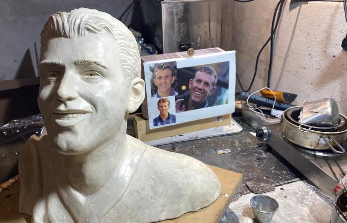 what will the statue of Bernard Tapie look like? The first images of the rendering of Boli, Desailly, Di Meco and Sauzée