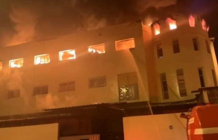 Efforts continue to extinguish major fire at clothing factory in Tangier