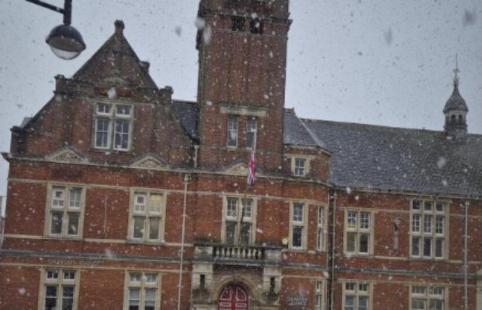 Latest weather update as heavy snow falls around Swindon