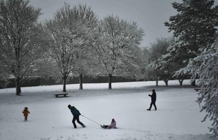 How long has it been since it snowed in Sarthe?