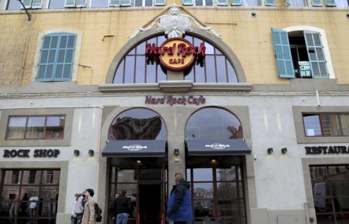 In Paris, the last Hard Rock Café in France has closed its doors