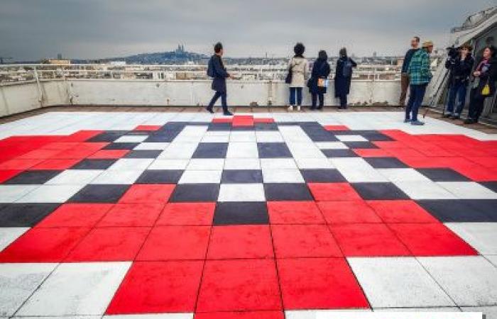 Street art in Paris: Invader unveils a giant work above the Place d’Italie