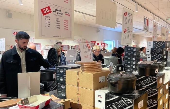 thousands of visitors expected at the Staub clearance sale to buy the famous casseroles