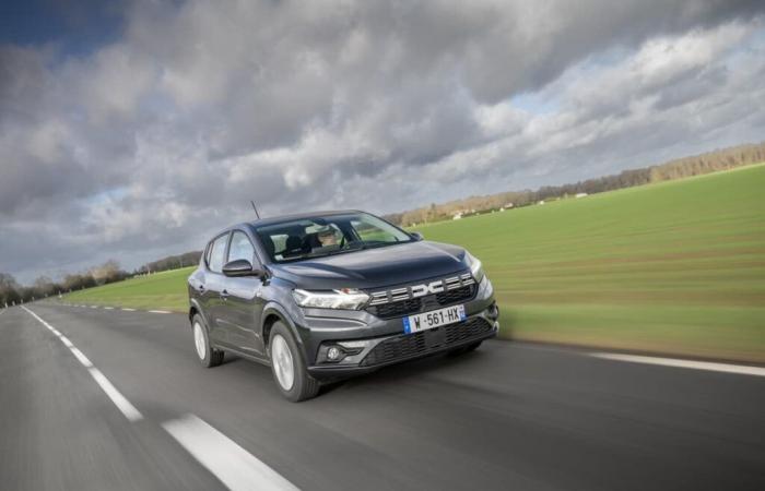 The Dacia Sandero, the best-selling car in October in France. Who else on the podium?