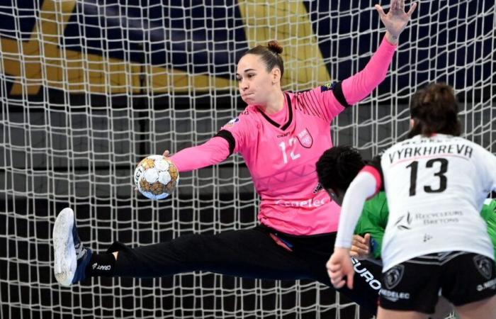 “I don’t forget where I come from”: Floriane André reunites with Saint-Chamond with the French handball team