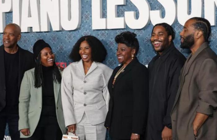 Denzel Washington makes a family appearance to support his son's new film