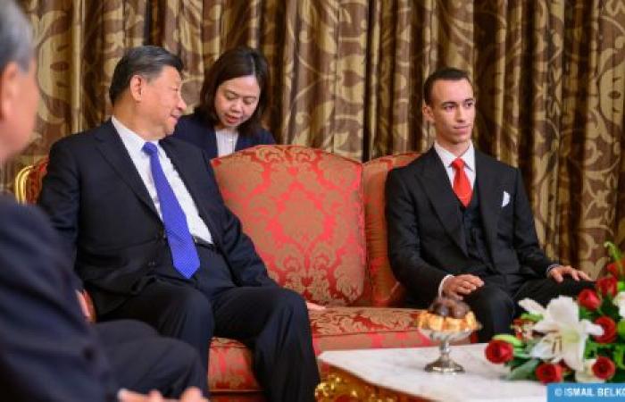 On High Instructions from HM the King, HRH Crown Prince Moulay El Hassan receives the Chinese President in Casablanca