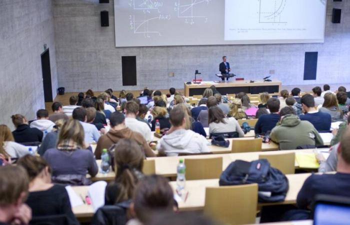 The University of Friborg will have to save several million per year – rts.ch