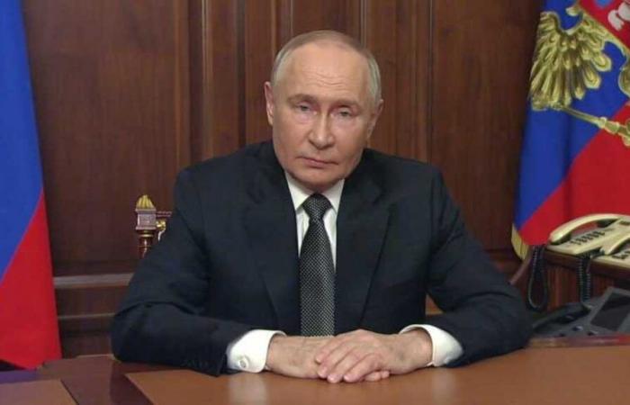 Vladimir Putin confirms the firing of an experimental missile on Dnipro, in response to the “escalation” in a now “global” conflict