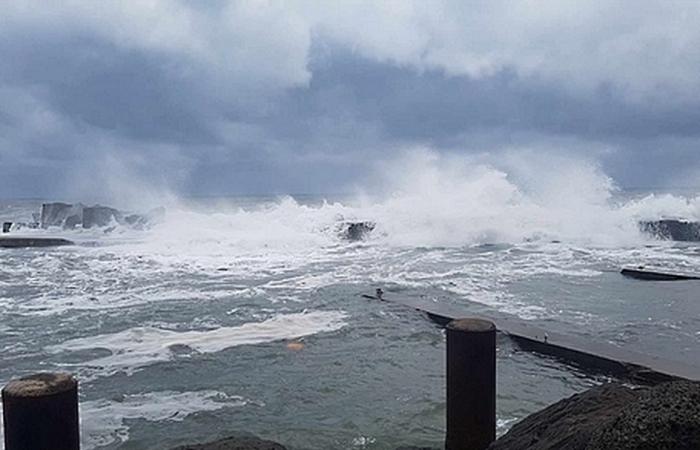 yellow warnings, strong winds and strong swell, from 9 a.m. this Thursday