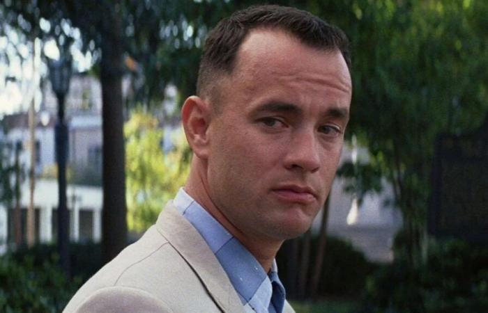 Tom Hanks plays 2 characters in Forrest Gump, but everyone seems to have forgotten him