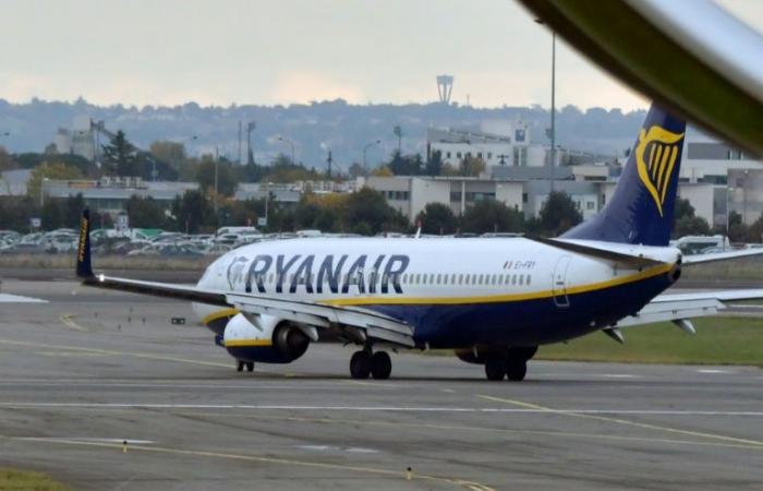 Ryanair threatens to stop serving ten French regional airports