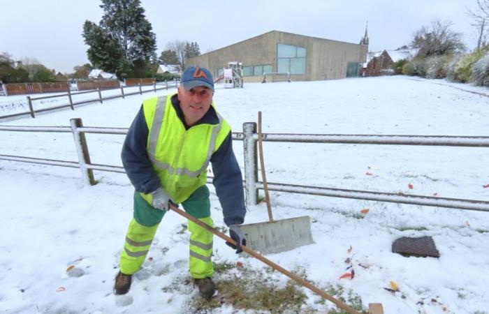 The small town of Côtes-d'Armor woke up to 5 cm of snow, but can count on Bernard