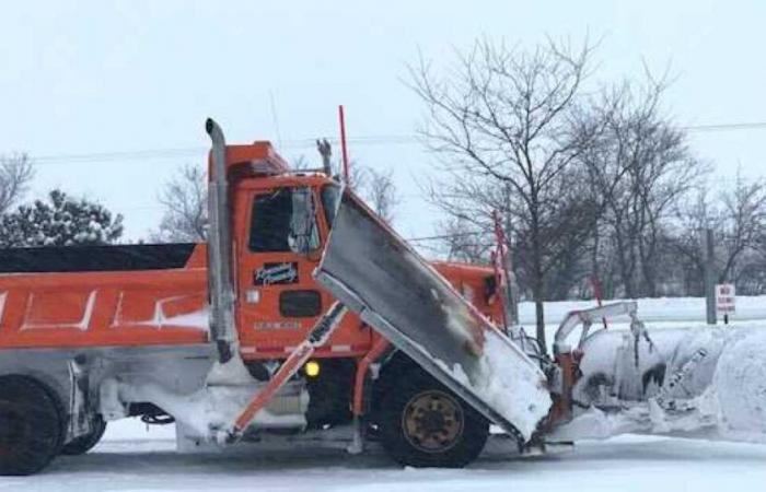 Life-saving reminders for snowy roads