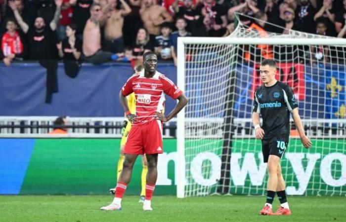 Brest goes to Monaco diminished behind, but records returns in front