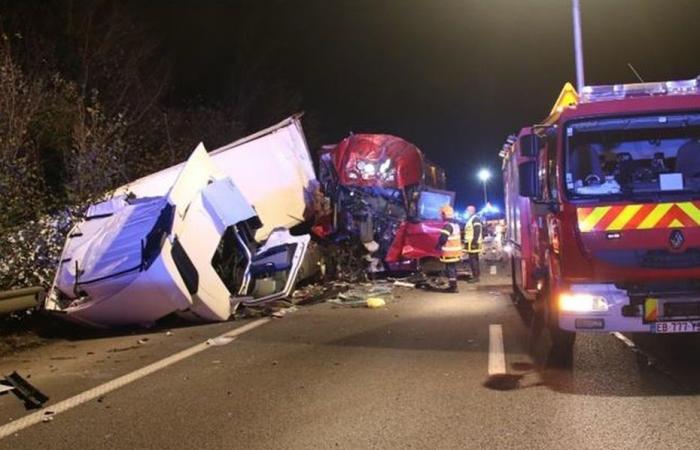 after a collision between two trucks, the A1 motorway stopped for tens of kilometers in the Paris-Lille direction