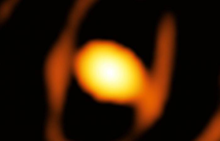 Here is the never-before-seen image of a star outside the Milky Way