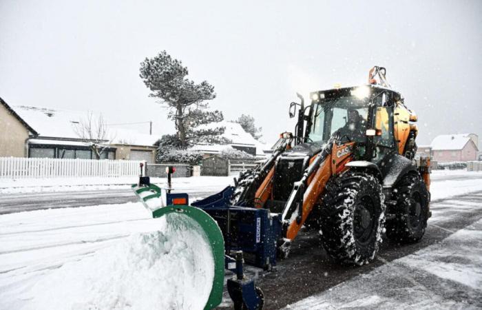 how and by whom will the roads be cleared in the Channel?