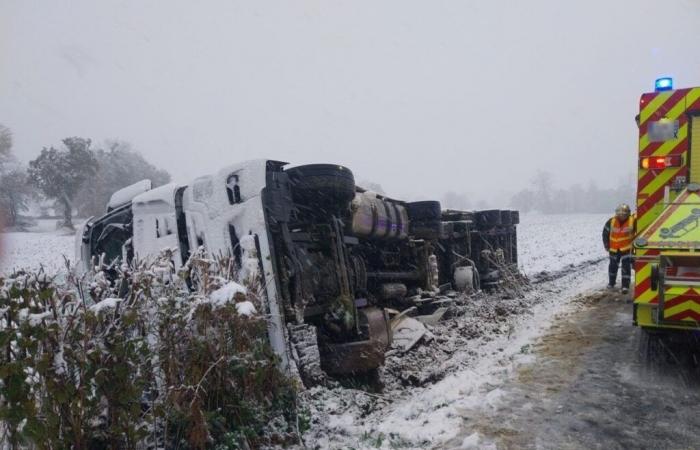 snow causes accidents in the Channel