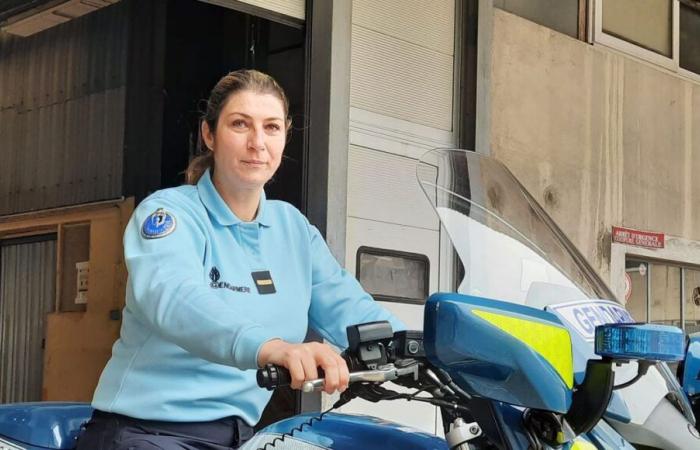 Ex-D1 handball player, Warrant Officer Emelyne Lopez is the only woman to ride a gendarmerie motorcycle in Gard