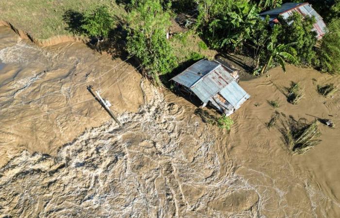 Philippines | Death toll from Typhoon Man-yi reaches 12