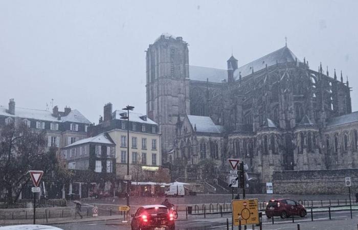 LIVE – Snow on the Sarthe: roads blocked by trucks in difficulty at midday