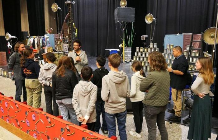 Young people immersed in the world of entertainment in Alby sur Chéran