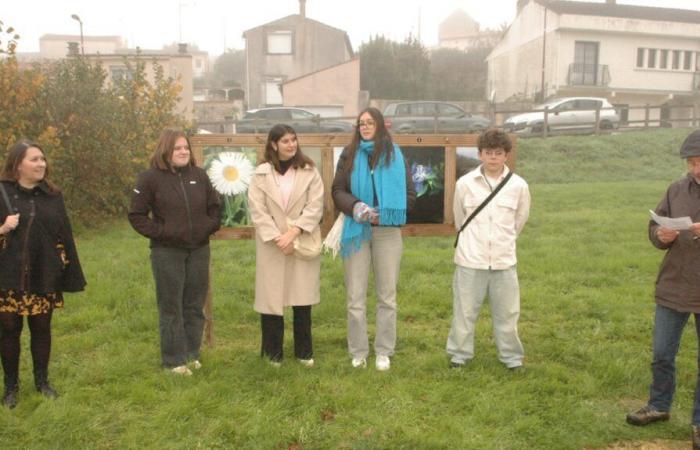 Églantine Godrie wins the photo prize for middle school students