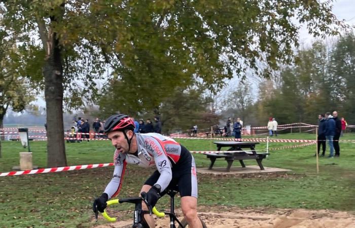 Creusot Cyclisme: Hugo Antunes on the podium at the regional cyclo cross Challenge