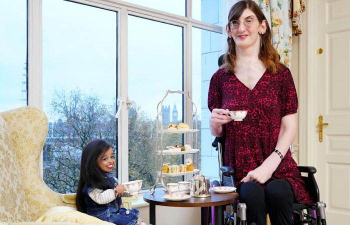 The world’s shortest and tallest women meet at London’s Savoy News