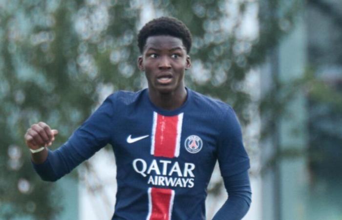 A 17-year-old crack seduces Luis Enrique at PSG!