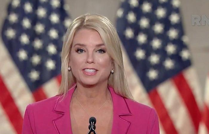 Prosecutor, advisor… who is Pam Bondi, loyal to Donald Trump chosen as Minister of Justice after the withdrawal of Matt Gaetz?