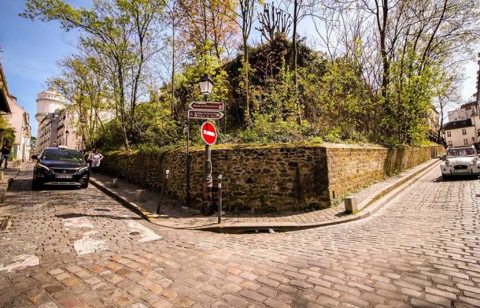 La Butte Montmarte is under construction until summer 2025