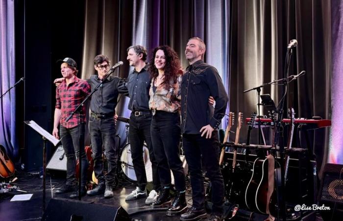 A musical explosion for the album launch of Rick et les Bons Moments at the Salle d'Youville in Quebec