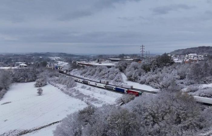 several thousand heavy goods vehicles stuck on highways