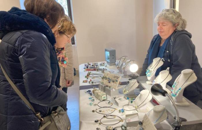 Many craftsmen gathered in Dordogne during a trade fair