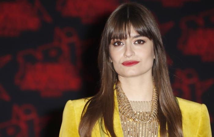 “A form of inexplicable sadness”: Clara Luciani overwhelmed by her emotions after the birth of her son