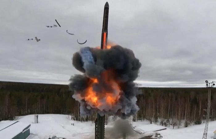 By firing a medium-range ballistic missile at Ukraine for the first time, Russia puts pressure on the West