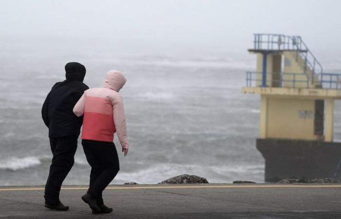 Status Red rain warning issued for Cork and Galway