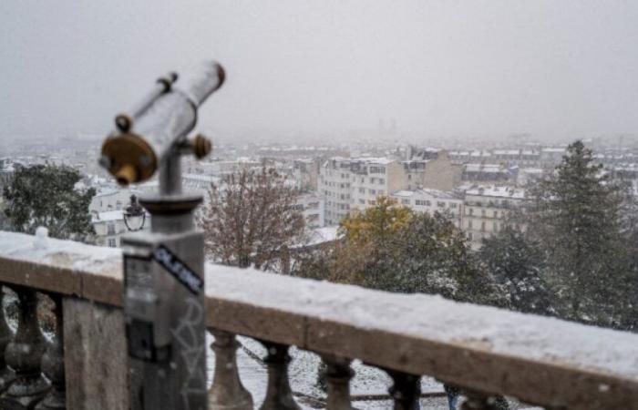 Paris covered in snow in the middle of November, something never seen since 1968: News