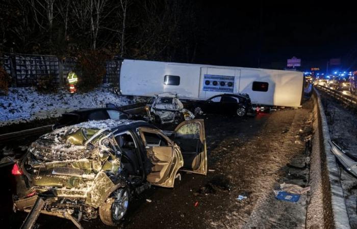 serious road accident south of Paris, 5 people in absolute emergency