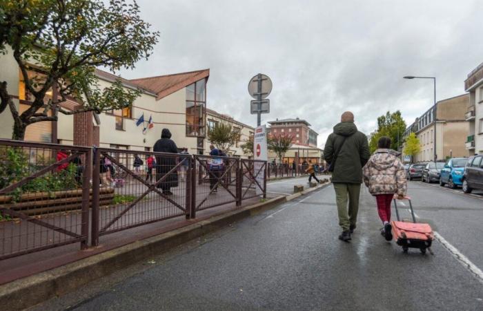 The street returned to schoolchildren in this town in Val-d'Oise