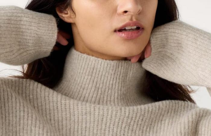 3 knitted sweaters at crazy prices to face winter as it should be