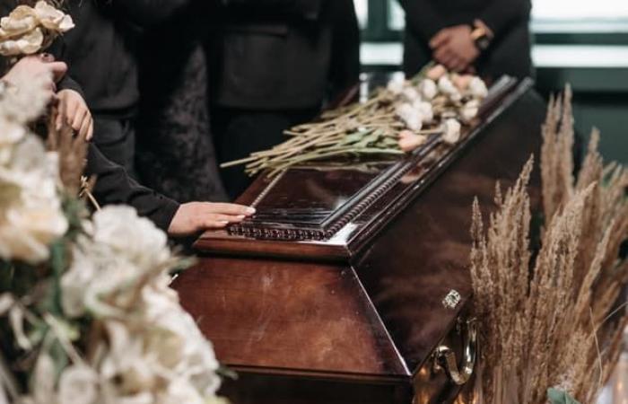 in the United States, funeral home owners tried for abuse of corpses